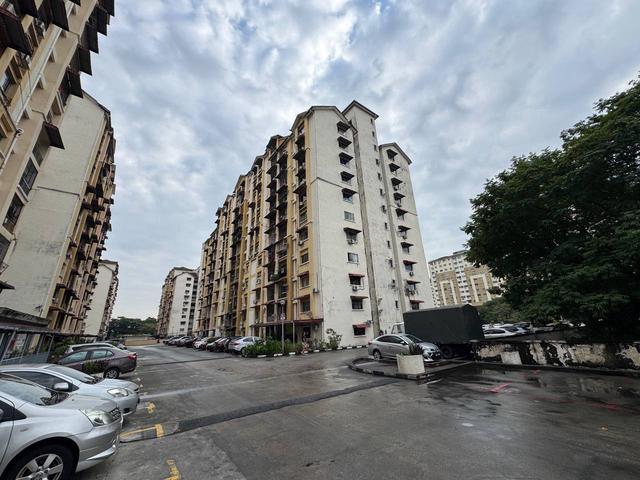 Apartment for sale in Petaling, Subang Jaya