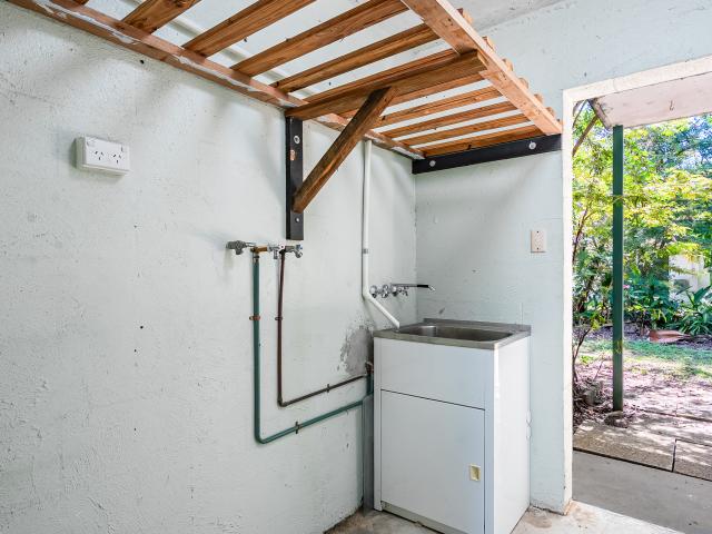 Apartment for sale in Holloways Beach, Queensland
