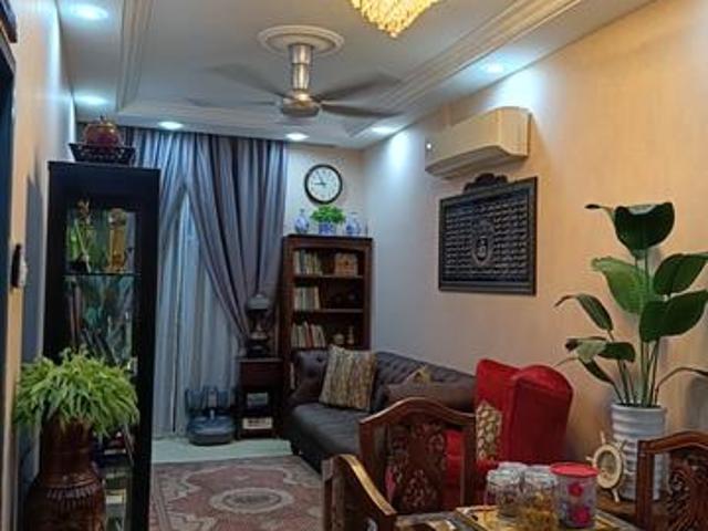 Apartment for sale in Tanjong Sepat, Selangor