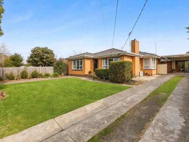 House for sale in Leopold, Victoria