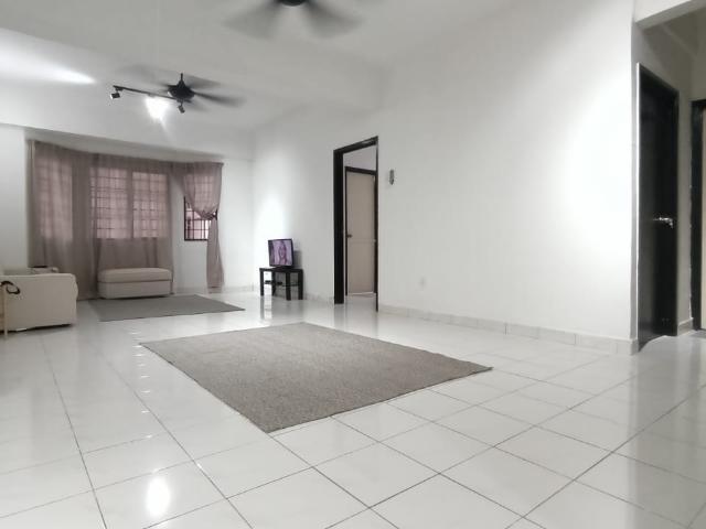 Apartment for sale in Country Heights Damansara, Kuala Lumpur
