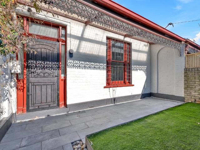 House for rent in East Melbourne