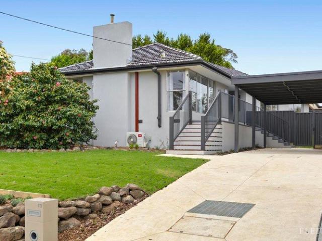 House for sale in Classic View Estate, Melbourne