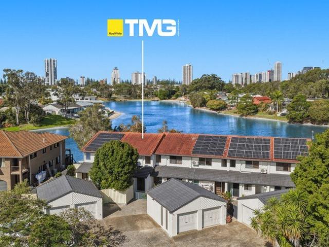 Townhouse for sale in Fernbrook, Queensland
