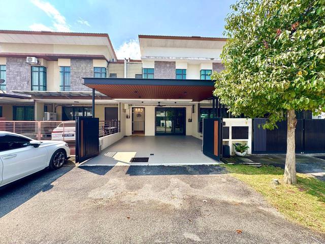 Terraced House for sale in Tanjong Sepat, Selangor