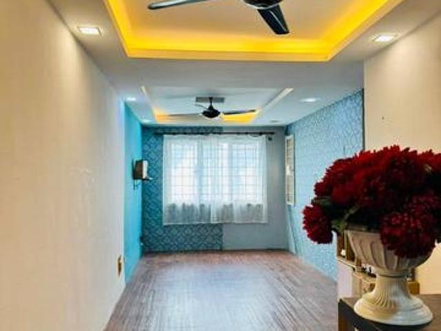 Apartment for sale in Petaling, Damansara Damai