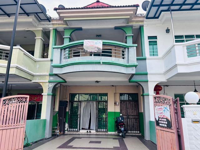 Terraced House for sale in Timur Laut, George Town