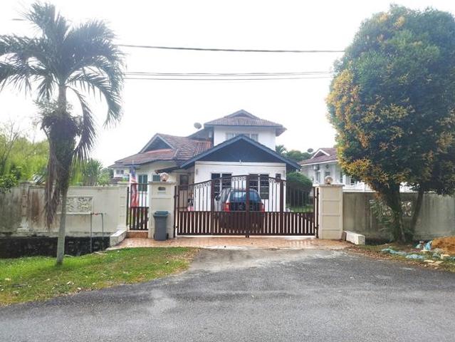 Bungalow for sale in Sendayan Village, Negeri Sembilan