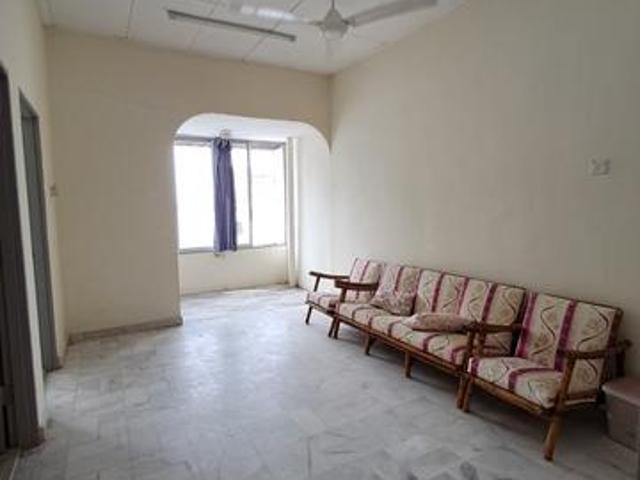 Apartment for sale in Malaka