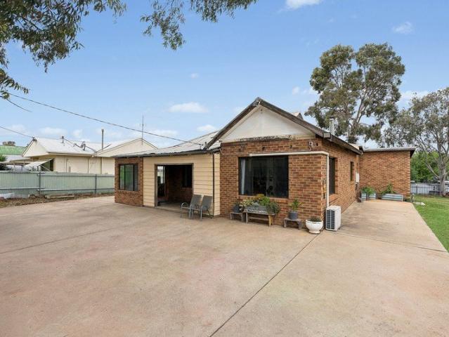 House for sale in Narrandera, Narrandera Shire Council