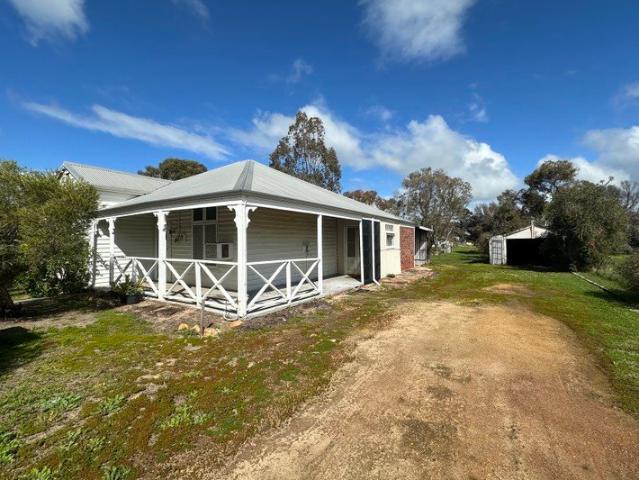 House for sale in Katanning, Shire Of Katanning