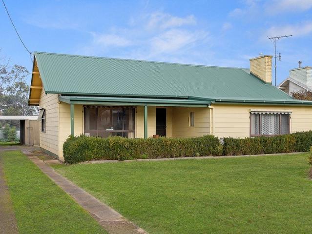 House for sale in Hamilton, Victoria