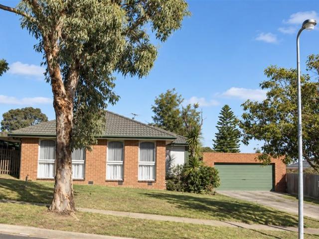 House for sale in Endeavour Hills, Melbourne