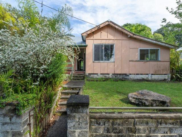 House for sale in Grafton