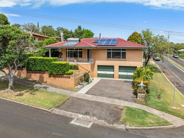 House for sale in Mount Lofty, Toowoomba