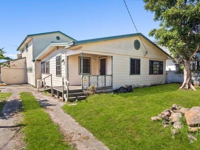 House for sale in Oak Flats, Shellharbour City Council