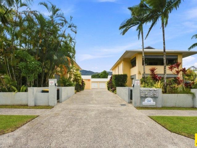 Apartment for sale in Manoora, Cairns