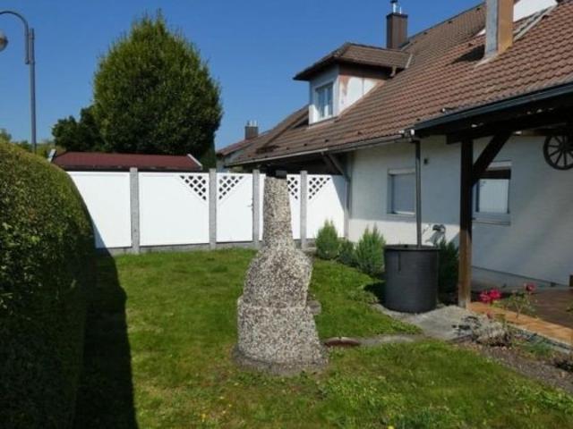 Erdgeschosswohnung kaufen in Eichenau, Bayern