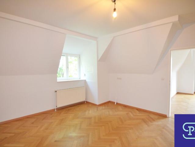 Dachgeschosswohnung kaufen in Hietzing, Wien