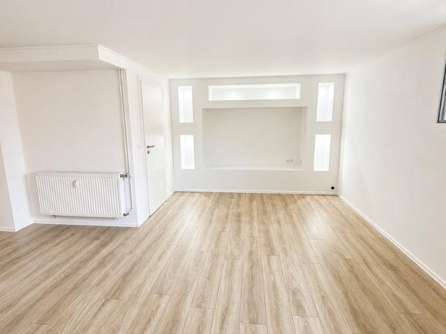 Wohnung kaufen in Rheinkamp, Moers