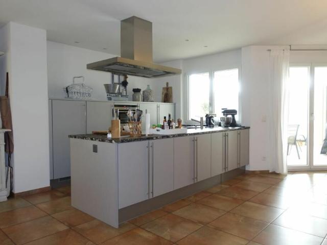 Mehrfamilienhaus mieten in Lyss, Bern