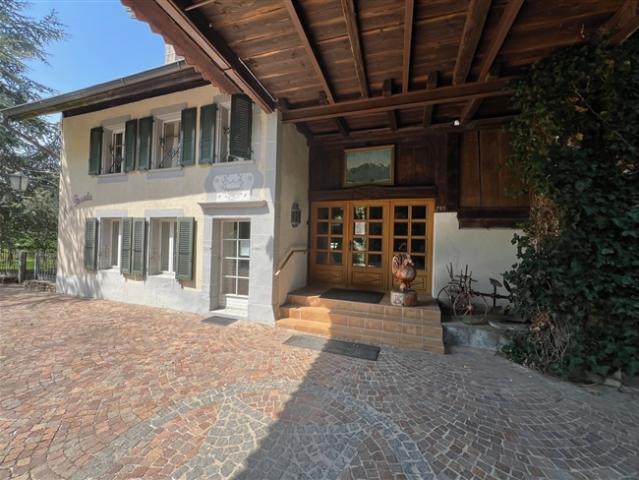 Bauernhaus kaufen in Vucherens, Waadt