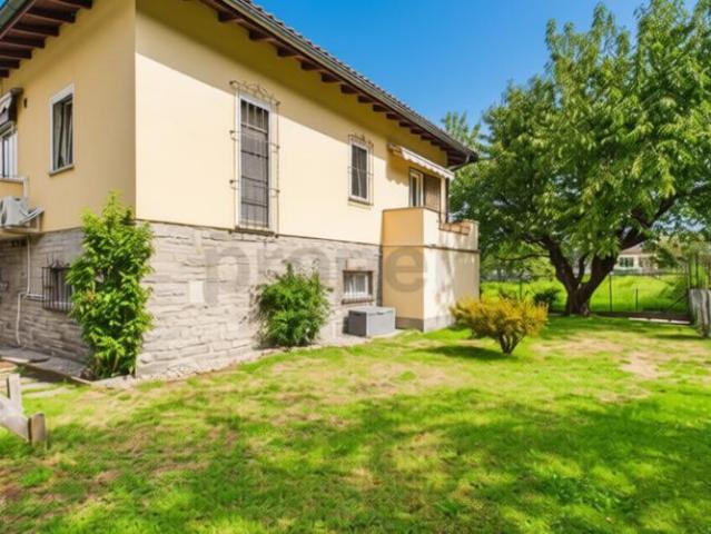 Haus kaufen in Cadenazzo, Tessin