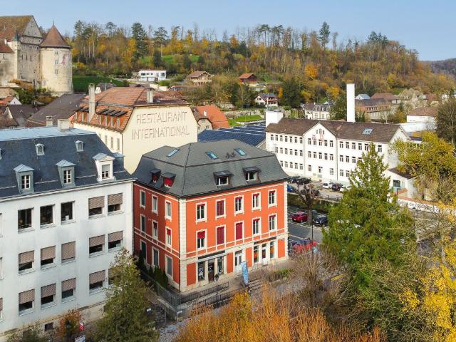 Mehrfamilienhaus kaufen in Porrentruy, Jura