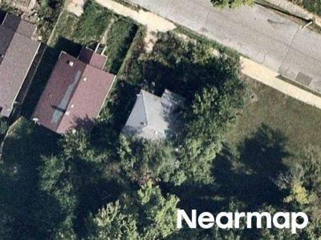 House for sale in East Saint Louis, Illinois