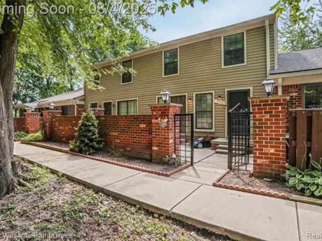 House for sale in Clinton Township