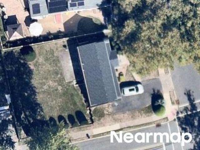 House for sale in Teaneck, New Jersey