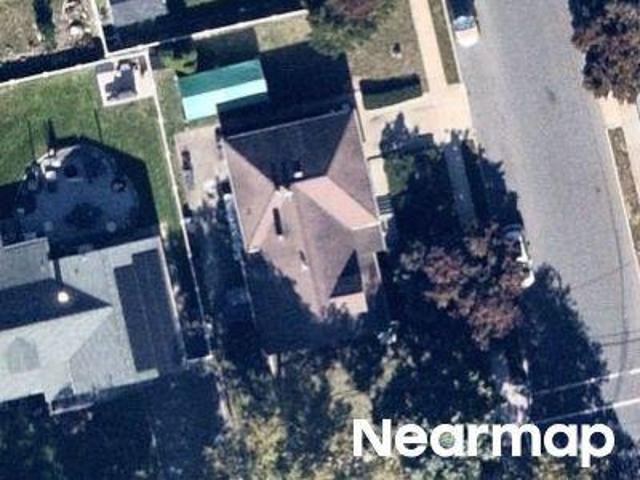 House for sale in Teaneck, New Jersey