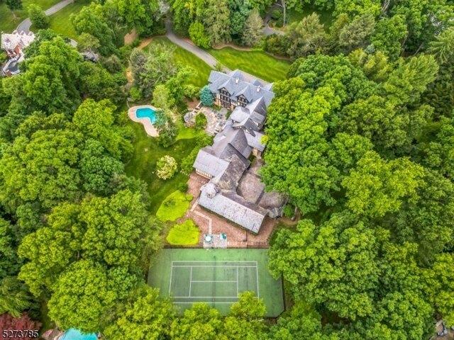 House for sale in Essex Fells, New Jersey