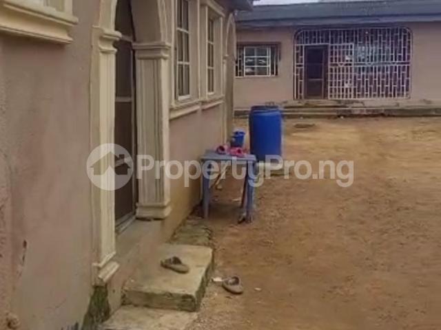 Bungalow for rent in Ejigbo , Osun
