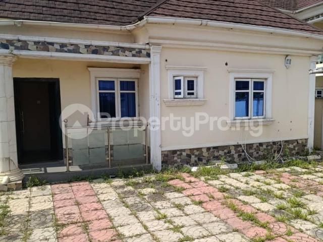 Bungalow for rent in Ojo