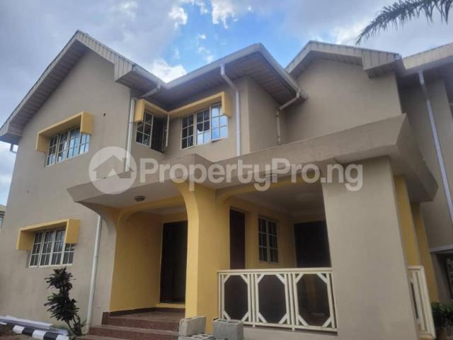 Duplex for rent in Ojo