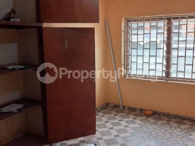 Flat for rent in Ojo