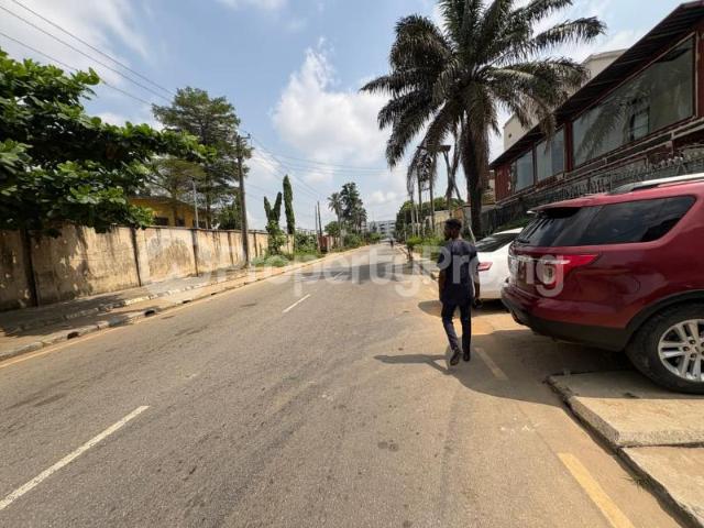 Detached house for rent in Ikeja , Abuja