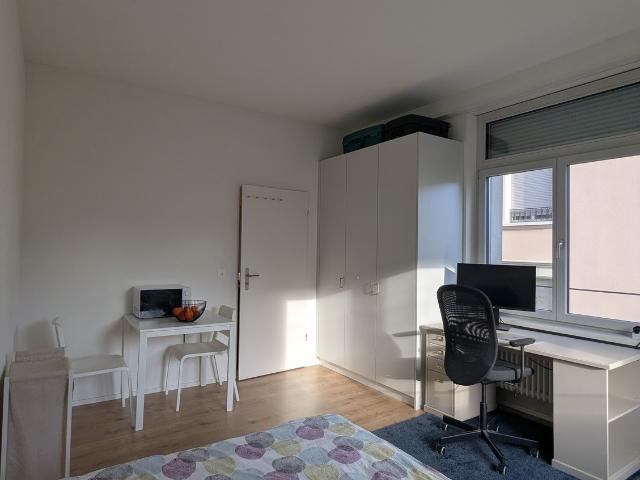 Apartment mieten in Einigen, Zürich