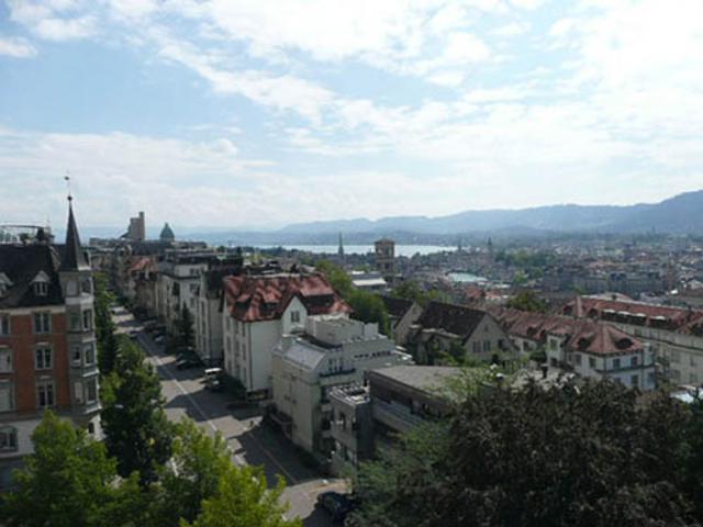 Apartment mieten in Einigen, Zürich