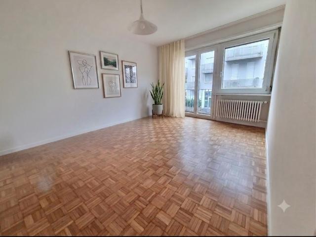 Apartment mieten in Einigen, Zürich