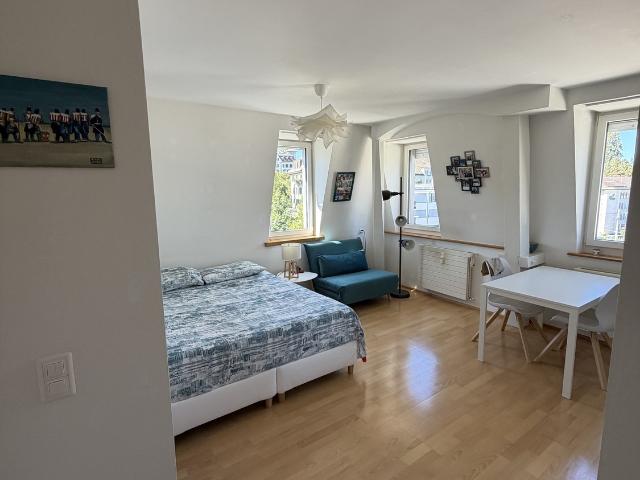 Apartment mieten in Einigen, Zürich