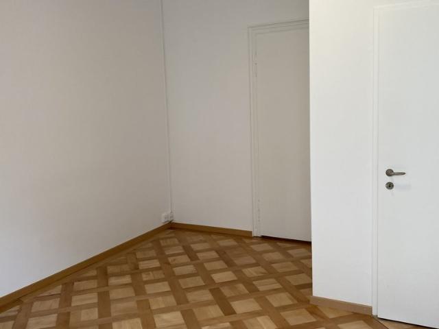 Apartment mieten in Einigen, Zürich