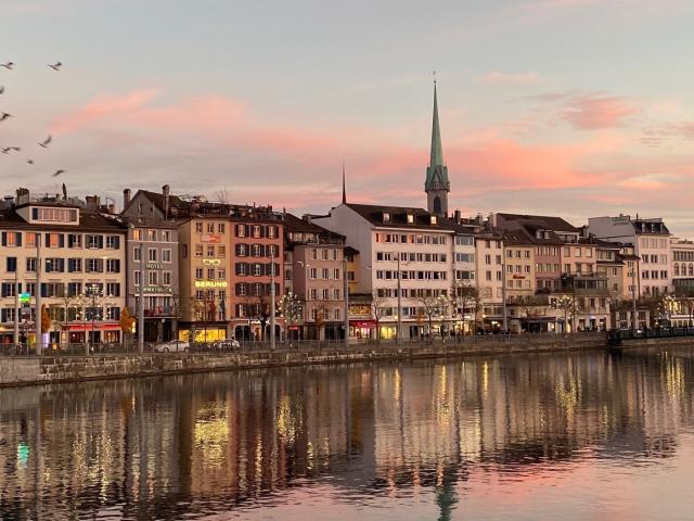 Apartment mieten in Einigen, Zürich
