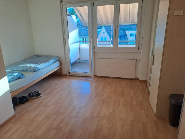 Apartment mieten in Einigen, Zürich