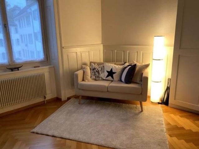 Apartment mieten in Einigen, Zürich