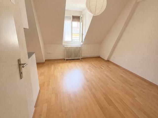Apartment mieten in Einigen, Zürich