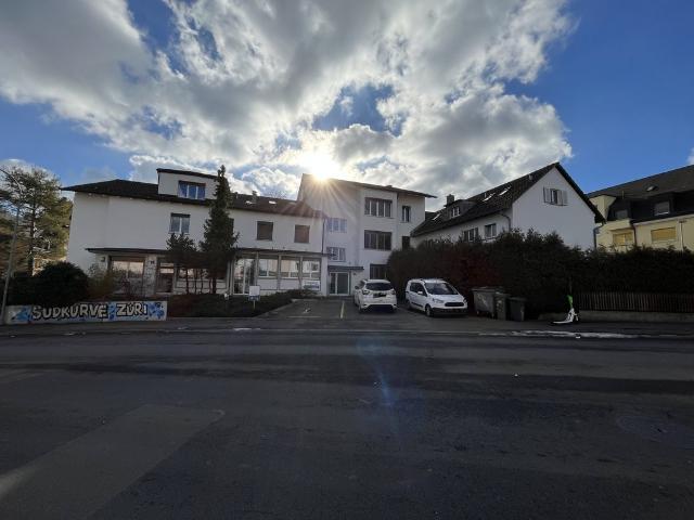 Apartment mieten in Einigen, Zürich
