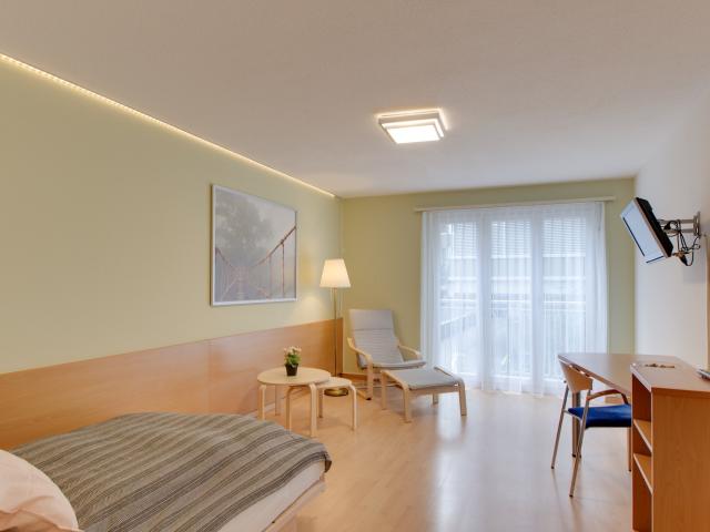 Apartment mieten in Einigen, Zürich