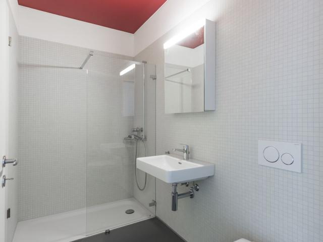 Studio mieten in Einigen, Zürich